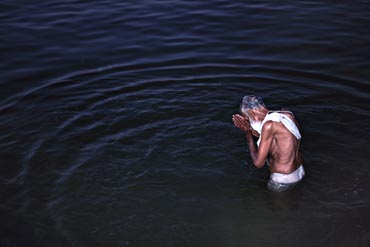 Holy Bath (1987)